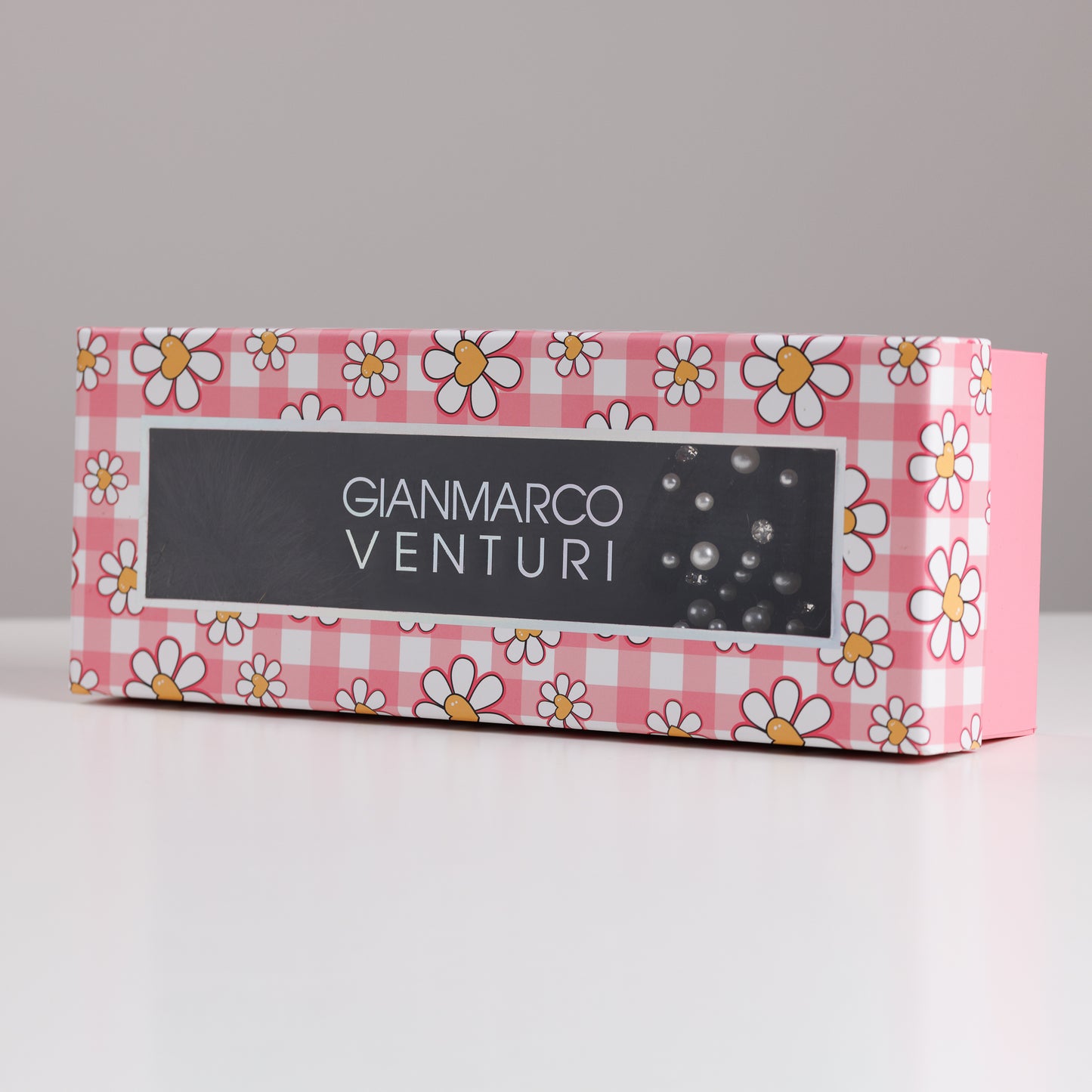 Gianmarco Venturi dievčenská čiapka s brmbolcom a perličkami