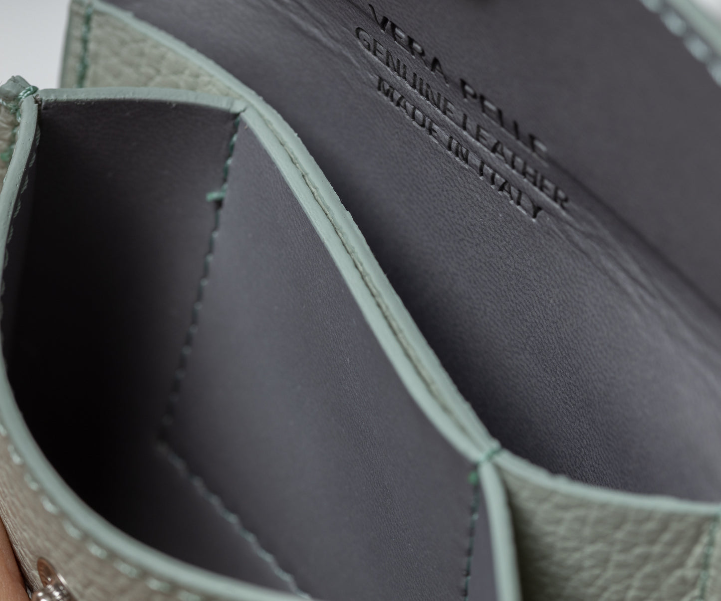 Malá kožená peňaženka